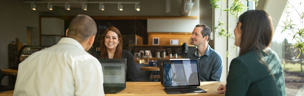 People talking at a coffee